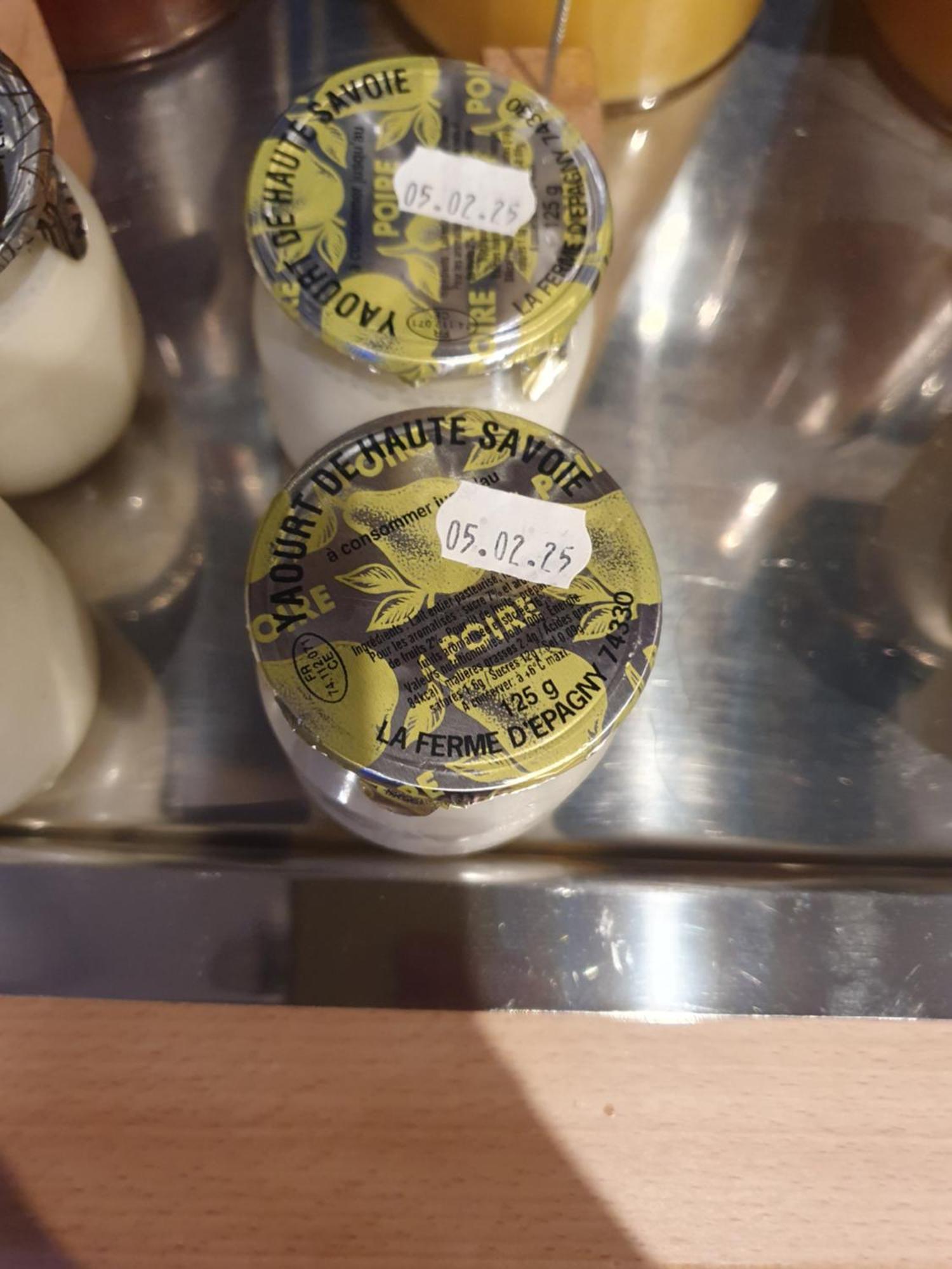 阿尔法酒店 埃帕尼梅茨-特西 外观 照片